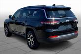 Thumbnail of 2024 Diamond Black Crystal Pearlcoat Jeep Grand Cherokee L
