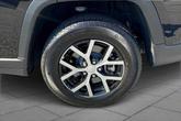 Thumbnail of 2024 Diamond Black Crystal Pearlcoat Jeep Grand Cherokee L