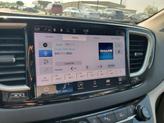 Thumbnail of 2023 Granite Crystal Metallic Clearcoat Chrysler Pacifica