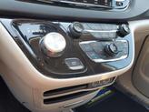 Thumbnail of 2023 Granite Crystal Metallic Clearcoat Chrysler Pacifica