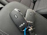 Thumbnail of 2025 Blue / Black Kia Seltos