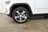 Thumbnail of 2025 Bright White Clearcoat Jeep Grand Cherokee