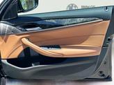 Thumbnail of 2022 Dark Graphite Metallic BMW 540