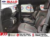 Thumbnail of 2023 Agate Black Metallic Ford Expedition