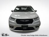 Thumbnail of 2023 Silver Mist Clearcoat Chrysler Pacifica