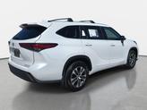 Thumbnail of 2022 Wind Chill Pearl Toyota Highlander