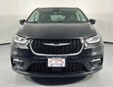 Thumbnail of 2024 Diamond Black Crystal Pearlcoat Chrysler Pacifica