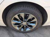 Thumbnail of 2015 Starfire Pearl Lexus ES 300h