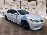Thumbnail of 2015 Starfire Pearl Lexus ES 300h