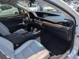 Thumbnail of 2015 Starfire Pearl Lexus ES 300h