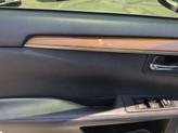 Thumbnail of 2015 Starfire Pearl Lexus ES 300h