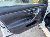 Thumbnail of 2018 White Nissan Altima
