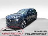 Photo of 2024 Onyx Black Metallic Volvo XC40