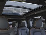 Thumbnail of 2025 Pristine White Metallic Tri-Coat Lincoln Aviator