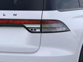 Thumbnail of 2025 Pristine White Metallic Tri-Coat Lincoln Aviator