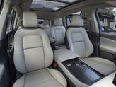 Thumbnail of 2025 Pristine White Metallic Tri-Coat Lincoln Aviator