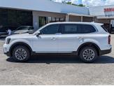 Thumbnail of 2025 Glacial White Pearl Kia Telluride