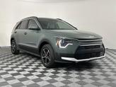 Thumbnail of 2025 Cityscape Green Kia Niro