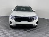 Thumbnail of 2025 Snow White Pearl Kia Seltos