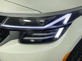 Thumbnail of 2025 Snow White Pearl Kia Seltos