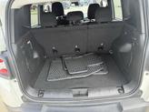 Thumbnail of 2023 Alpine White Clearcoat Jeep Renegade