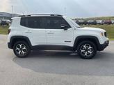 Thumbnail of 2022 Alpine White Clearcoat Jeep Renegade