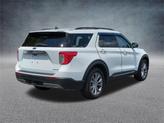 Thumbnail of 2022 Oxford White Ford Explorer