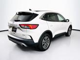 Thumbnail of 2022 Star White Metallic Tri-Coat Ford Escape