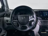 Thumbnail of 2022 Lunar Silver Metallic Honda Pilot