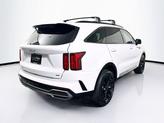 Thumbnail of 2023 Glacial White Pearl Kia Sorento