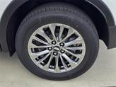 Thumbnail of 2024 Crystal White Tricoat Cadillac XT4