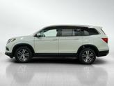 Thumbnail of 2018 White Honda Pilot