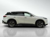 Thumbnail of 2024 Majestic White INFINITI QX60