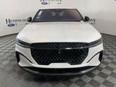 Thumbnail of 2025 White Platinum Clearcoat Metallic Lincoln Nautilus