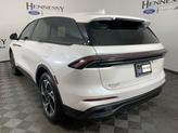 Thumbnail of 2025 White Platinum Clearcoat Metallic Lincoln Nautilus