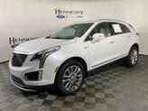 Thumbnail of 2024 Crystal White Tricoat Cadillac XT5