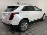 Thumbnail of 2024 Crystal White Tricoat Cadillac XT5