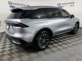 Thumbnail of 2025 Radiance Metallic Lincoln Nautilus