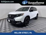 Photo of 2021 White Honda Passport