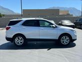 Thumbnail of 2020 Iridescent Pearl Tricoat Chevrolet Equinox