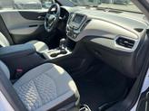 Thumbnail of 2020 Iridescent Pearl Tricoat Chevrolet Equinox