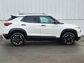 Thumbnail of 2023 Summit White Chevrolet Trailblazer