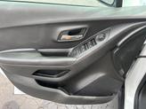 Thumbnail of 2022 Summit White Chevrolet Trax