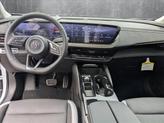 Thumbnail of 2025 Iridescent White Tricoat Buick Envision