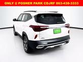 Thumbnail of 2022 Snow White Pearl Kia Seltos