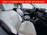 Thumbnail of 2022 Snow White Pearl Kia Seltos