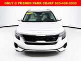 Thumbnail of 2022 Snow White Pearl Kia Seltos