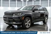 Photo of 2021 Diamond Black Crystal Pearlcoat Jeep Grand Cherokee L