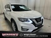 Photo of 2017 Glacier White Nissan Rogue