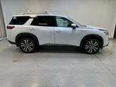 Thumbnail of 2025 Everest White P Nissan Pathfinder